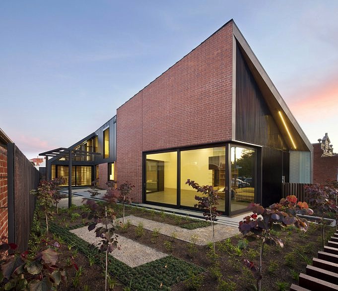 Harold Street Residence / Jackson Clements Burrows Architekten